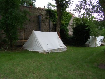 Unser Zelt steht.